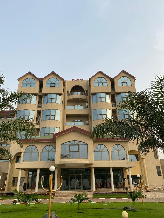 Hotel Sancta Maria Lomé Dış mekan fotoğraf