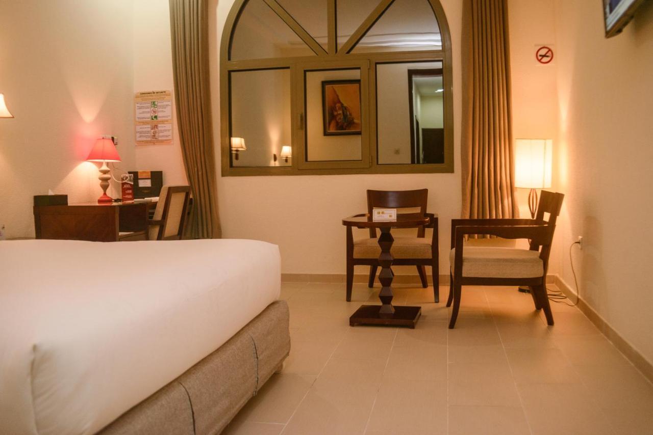Hotel Sancta Maria Lomé Dış mekan fotoğraf