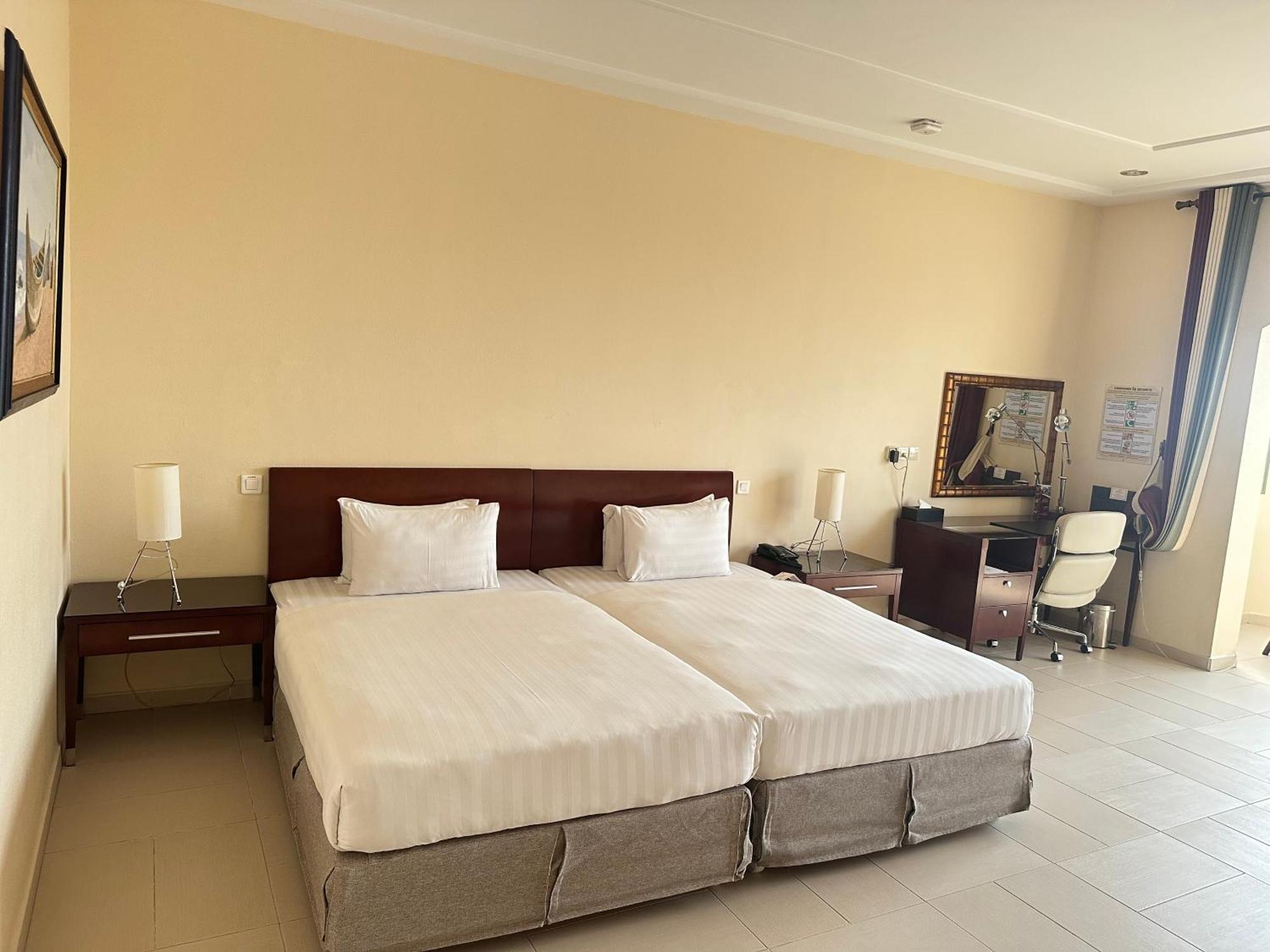 Hotel Sancta Maria Lomé Dış mekan fotoğraf