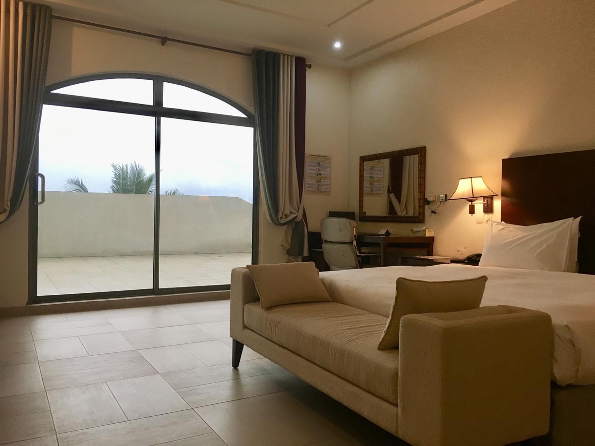Hotel Sancta Maria Lomé Dış mekan fotoğraf