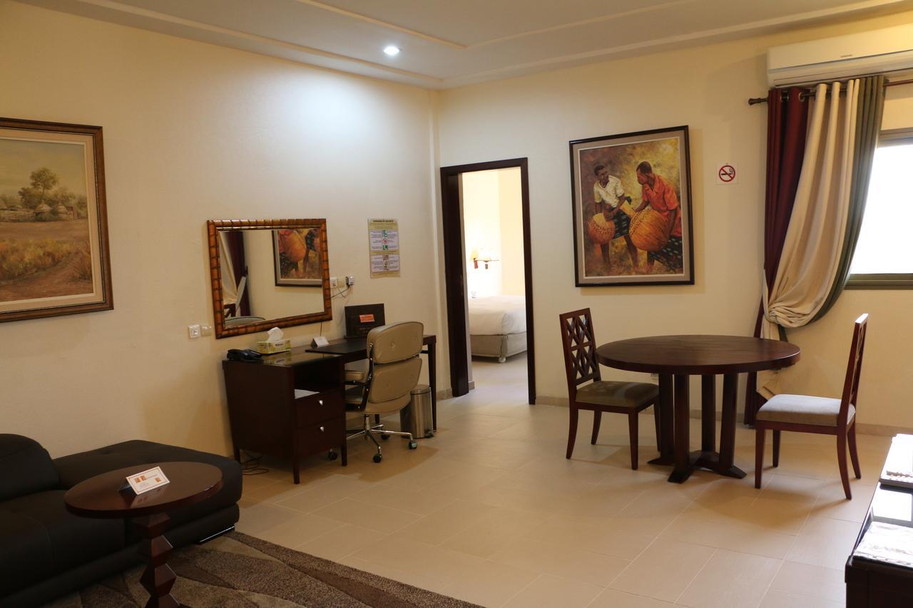 Hotel Sancta Maria Lomé Dış mekan fotoğraf