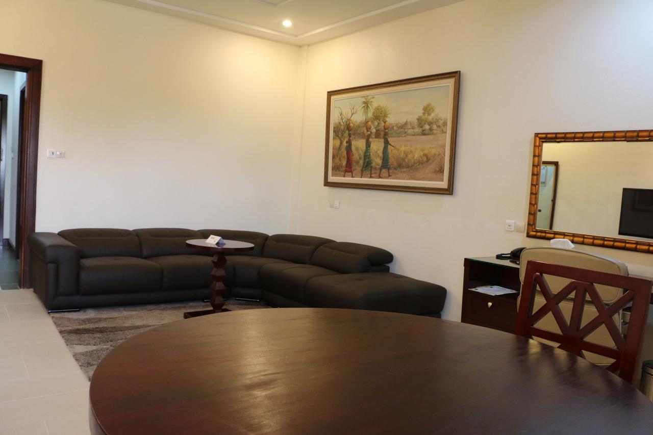 Hotel Sancta Maria Lomé Dış mekan fotoğraf
