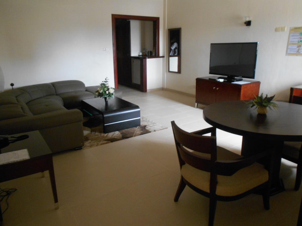 Hotel Sancta Maria Lomé Dış mekan fotoğraf